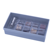 Carregar imagem no visualizador da galeria, Ginbox - A Little Grey