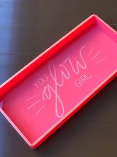 Carregar imagem no visualizador da galeria, Bandeja Color Frase - You Glow Girl