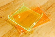 Carregar imagem no visualizador da galeria, Bandeja Neon - Maior
